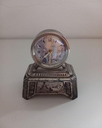 Sveglia souvenir vintage di Lourdes