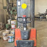 Elevatore elettrico toyota mod 8s012