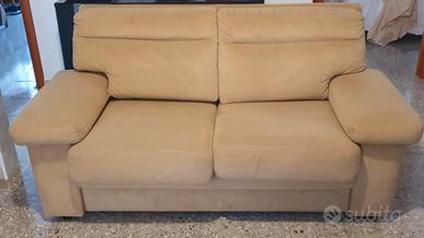 Coppia di divani in alcantara