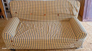 Divano letto a quadri