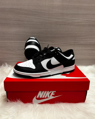 Nike Dunk Low, bianco e nero “Panda”  41