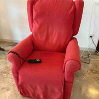 Poltrona relax alzapersona per anziani elettrica