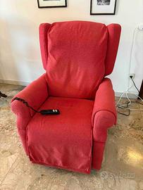 Poltrona relax alzapersona per anziani elettrica