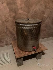 Contenitore per liquidi