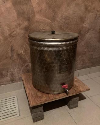 Contenitore per liquidi