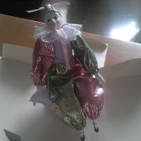 BAMBOLA DI PORCELLANA CON CARILLON