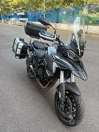 Benelli trk 702 stradale