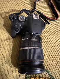 Canon 2000d con obbiettivi