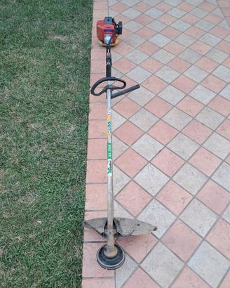 Decespugliatore Kawasaki TH26 