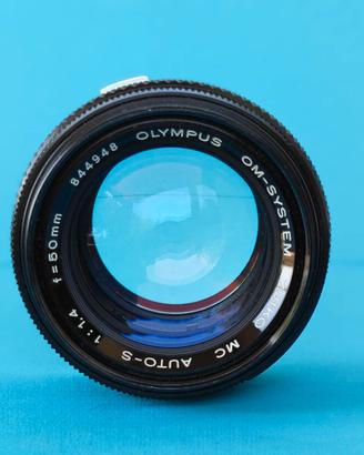 Olympus OM 50mm F1.4 MC – TENUTO BENE