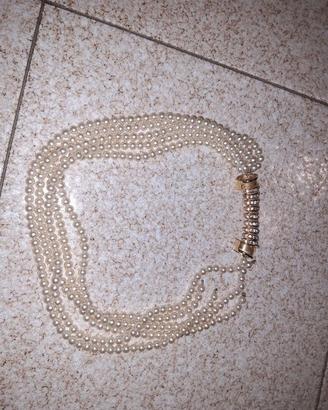 Collana perle avorio con chiusura dorata