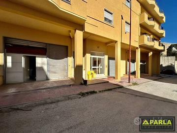 magazzino ad uso deposito