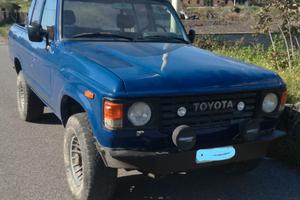 TOYOTA HJ 60 PK
