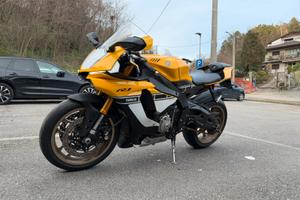 YAMAHA R1 60th anniversario