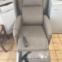 Poltrona motorizzata KSP mod. K905-2r lift/relax