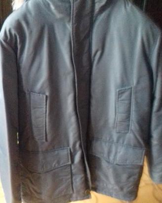 Giaccone con cappuccio