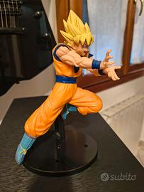 Action figure Goku super sayan - Collezionismo In vendita a Rovigo