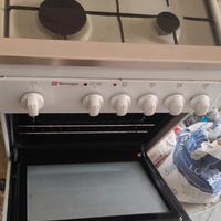 cucina 4 fuochi a metano con forno elettrico venti