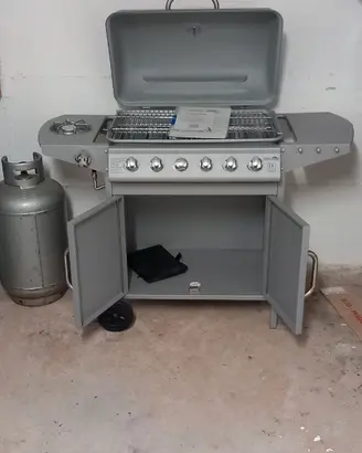 Barbecue a gas