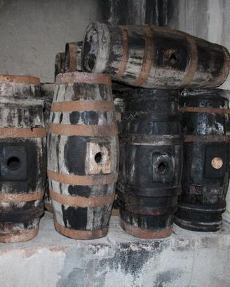 botticelle caratelli antichi per olio o vino