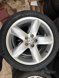 4 CERCHI E GOMME AUTO PEUGEOT 235/45 R18 98Y