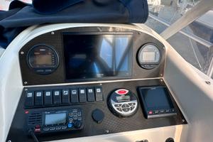 Barca cabinata Saver 690 sport cabin