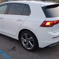 Volkswagen Golf 8 TSI 1.5 (permuta)