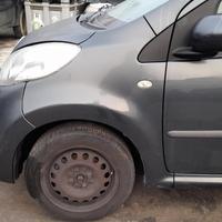 PARAFANGO ANT. SX. CITROEN C1 «I» (2006)