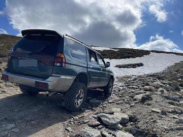 Pajero Sport 2.5 td GLS