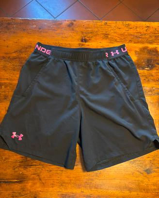 Pantaloncini corti under armor taglia S