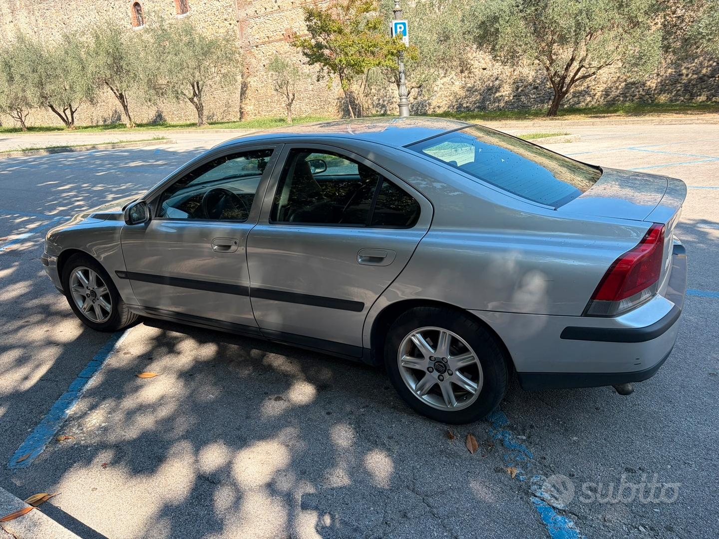 Volvo S60 2002 photo 2