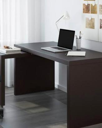 scrivania ikea con pannello estraibile 