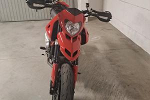 ducati hypermotard 1100 evo