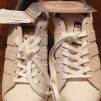 Scarpa adidas con plateau