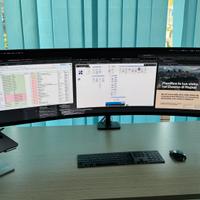 Monitor Gaming Ultra Wide Samsung CRG9 Fatturabile