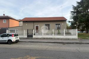 VILLA SINGOLA A TORINO