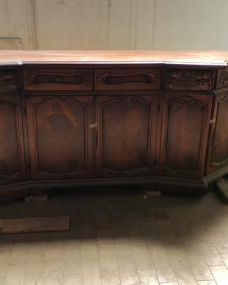 Credenza