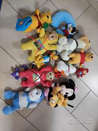 Peluches e animatronic interattivi