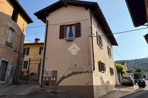 CASA DI CORTE A CELLATICA