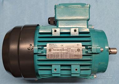 MOTORE ELETTRICO TRIFASE 1400 G/MIN 1 HP