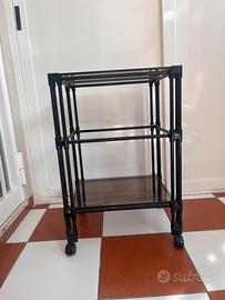 Tavolino con rotelle