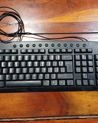 Tastiera italiana USB Hama per computer