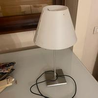 Lampada da tavolo Costantina