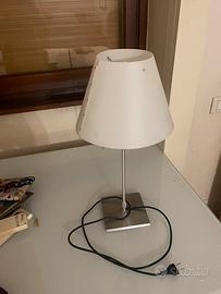 Lampada da tavolo Costantina
