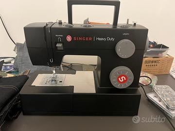 Singer heavy duty 4432 macchina per cucire black