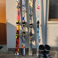 Sci da discesa e fondo con scarponi