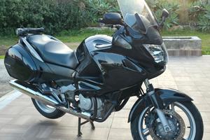 Honda Deauville 700