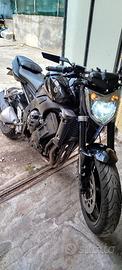 Moto fz1