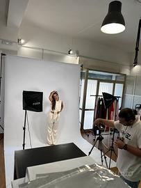 Sala pose