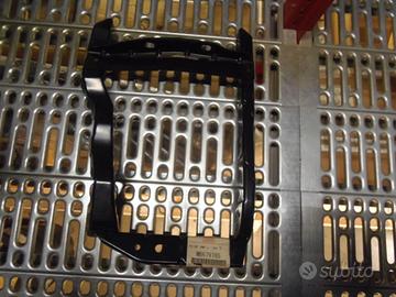 MB679785 supporto faro Mitsubishi Pajero